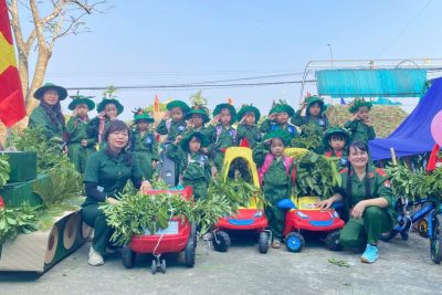 NGÀY 19/12: DIỄU HÀNH CỦA CÁC BÉ KHỐI MẪU GIÁO CHÀO MỪNG NGÀY THÀNH LẬP QĐND VIỆT NAM – KẾT THÚC TUẦN TRẢI NGHIỆM